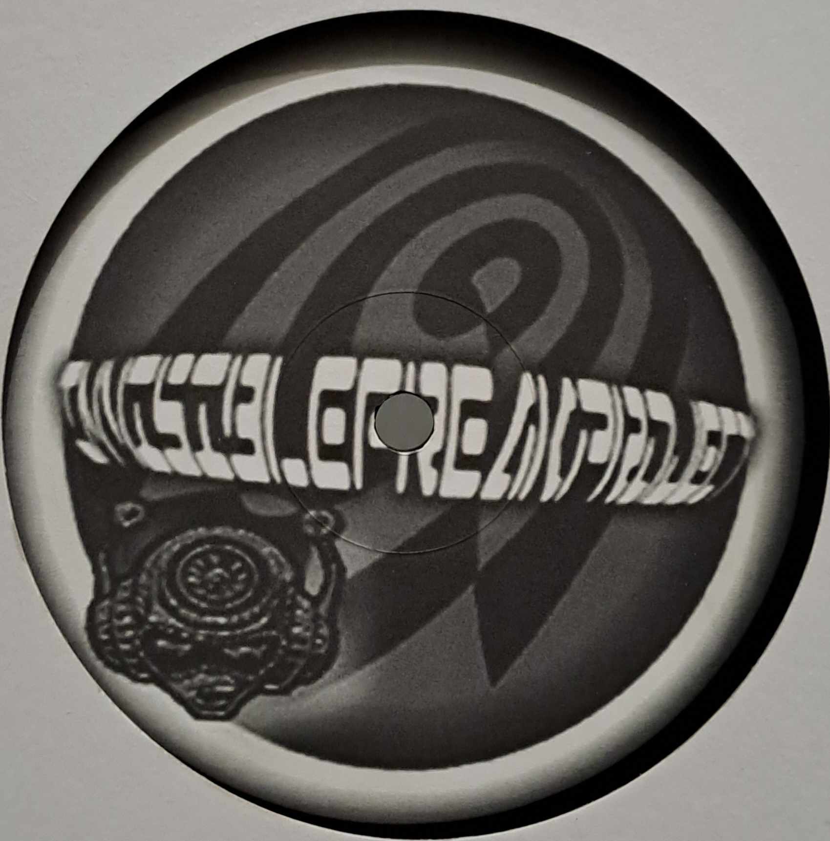Invisible Freak Project 03 - vinyle freetekno